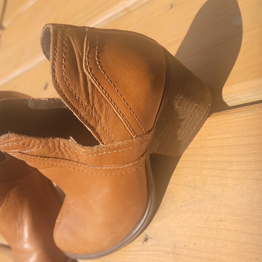 Steve Madden boots - Picture 2 of 8